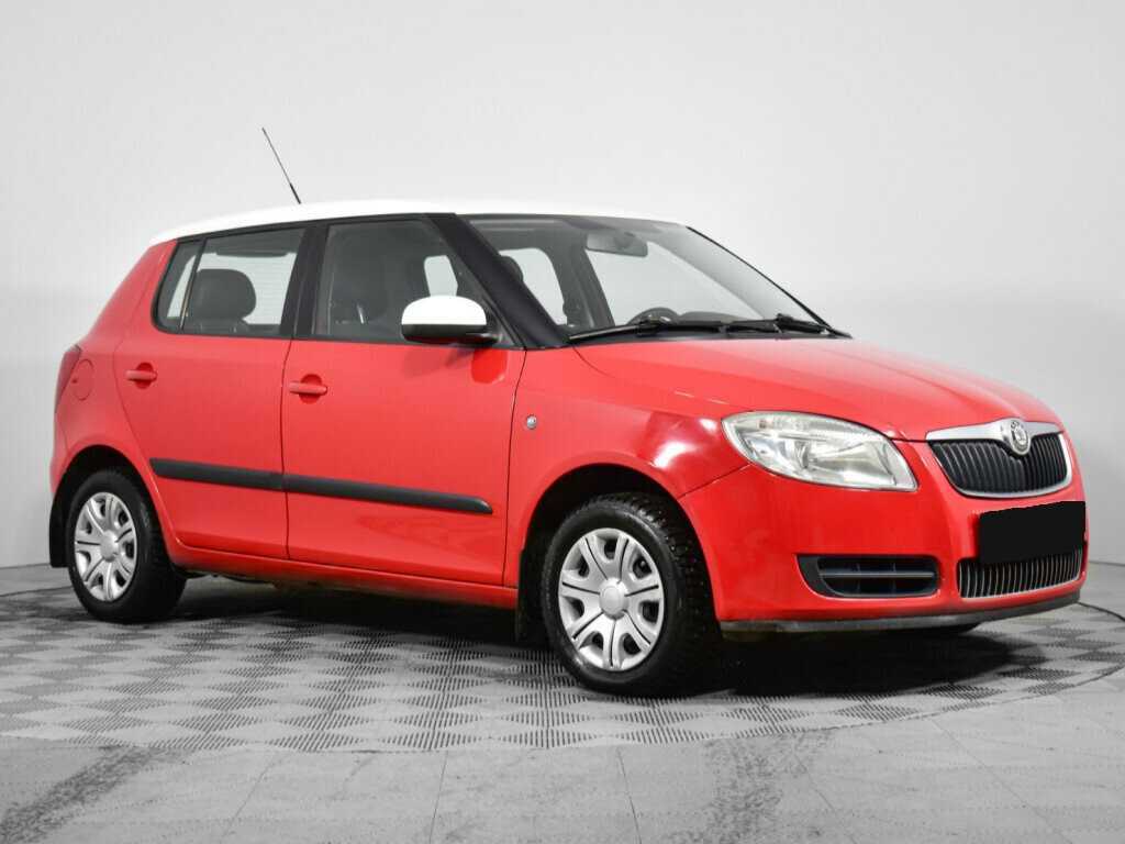 Купить Skoda Fabia с пробегом. Фото: #2