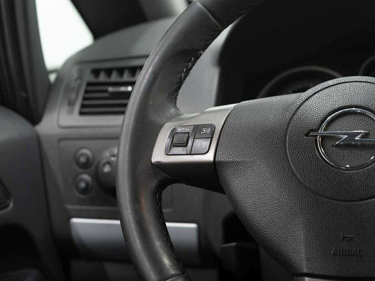 Купить Opel Zafira с пробегом. Фото: #15