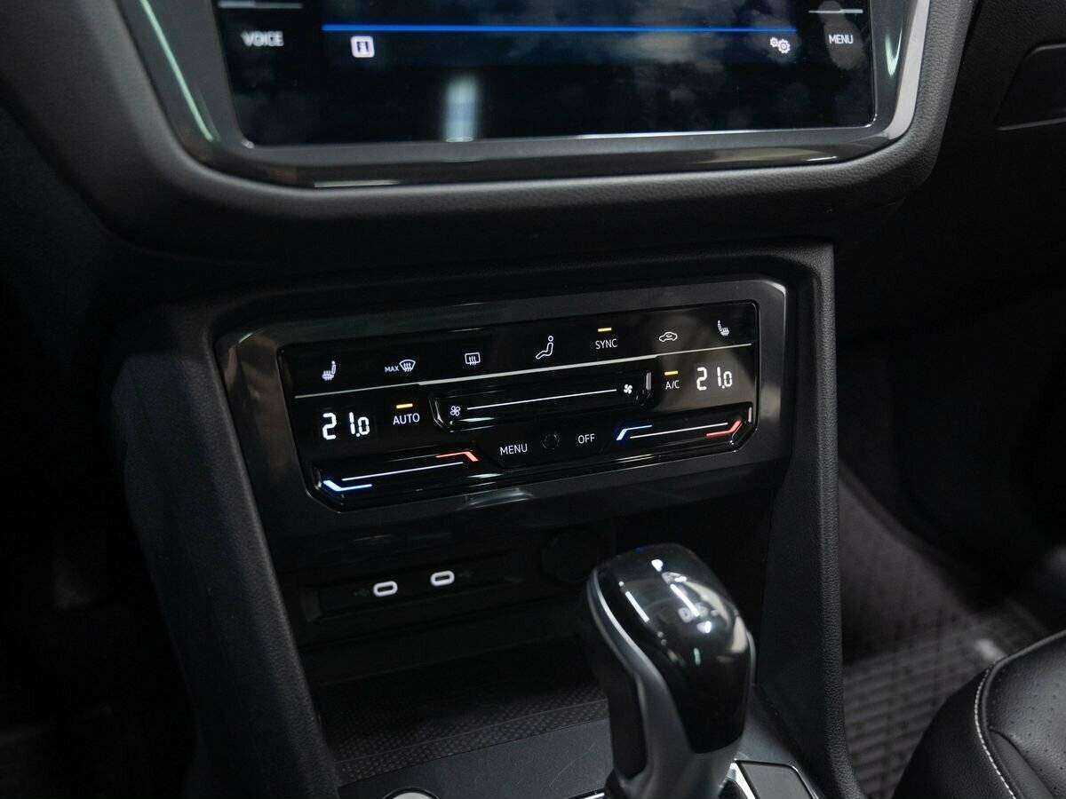 Купить Volkswagen Tiguan с пробегом. Фото: #22