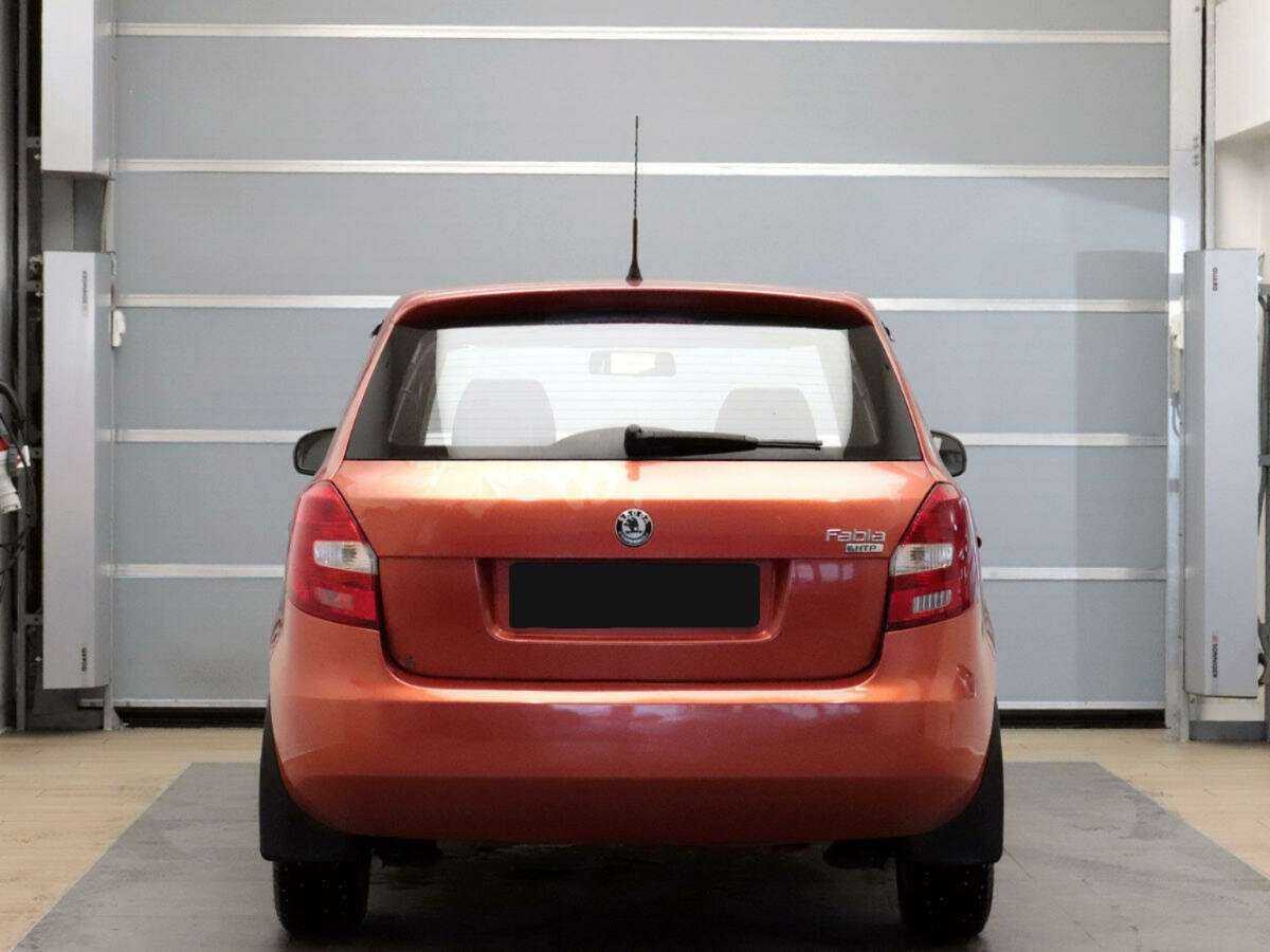 Купить Skoda Fabia с пробегом. Фото: #4