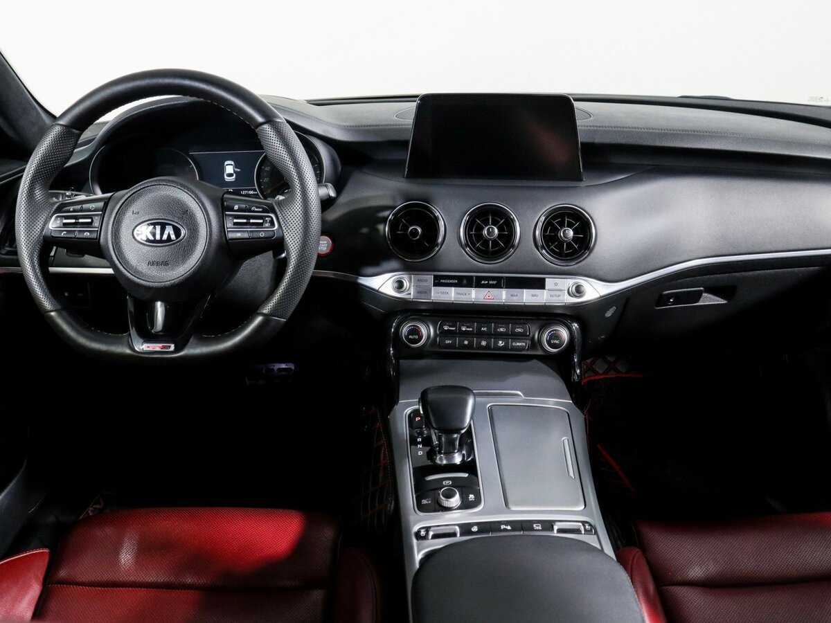 Купить Kia Stinger с пробегом. Фото: #11