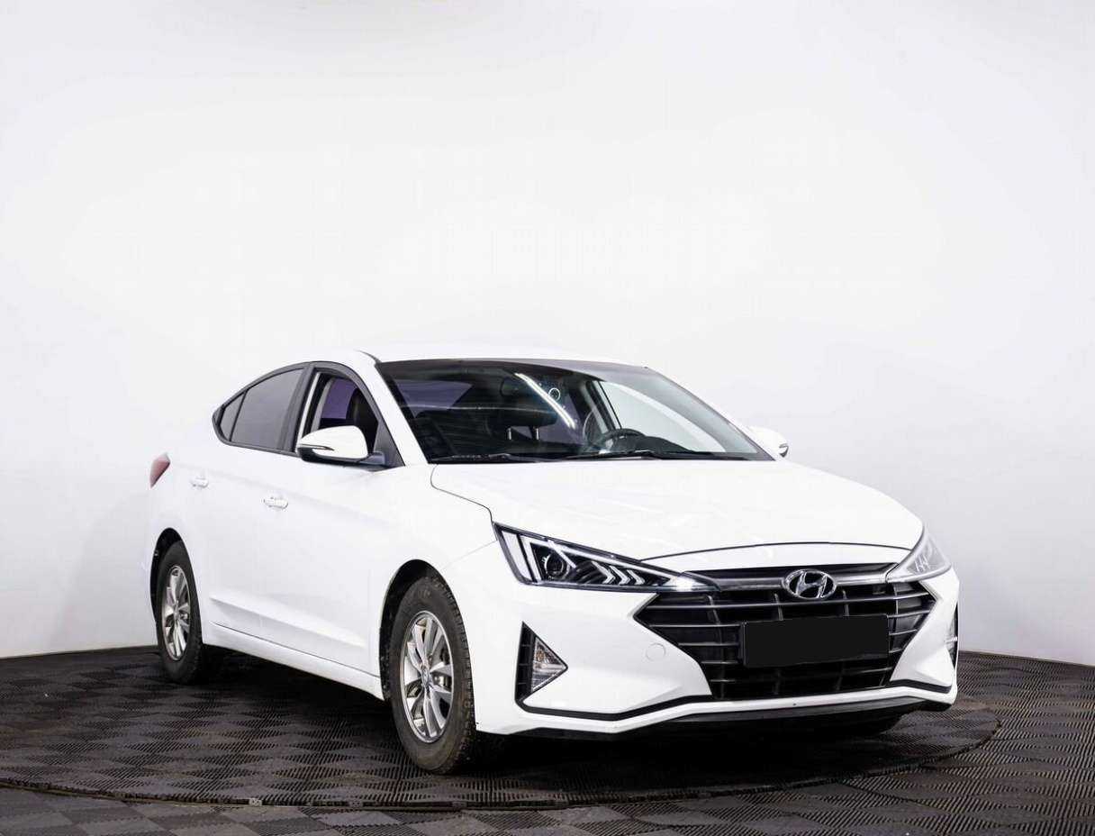 Купить Hyundai Avante с пробегом. Фото: #2