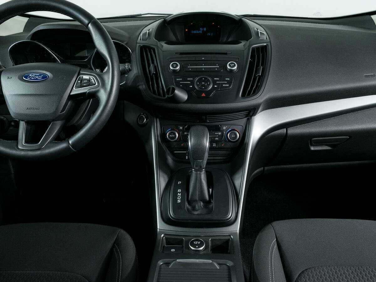 Купить Ford Kuga с пробегом. Фото: #7