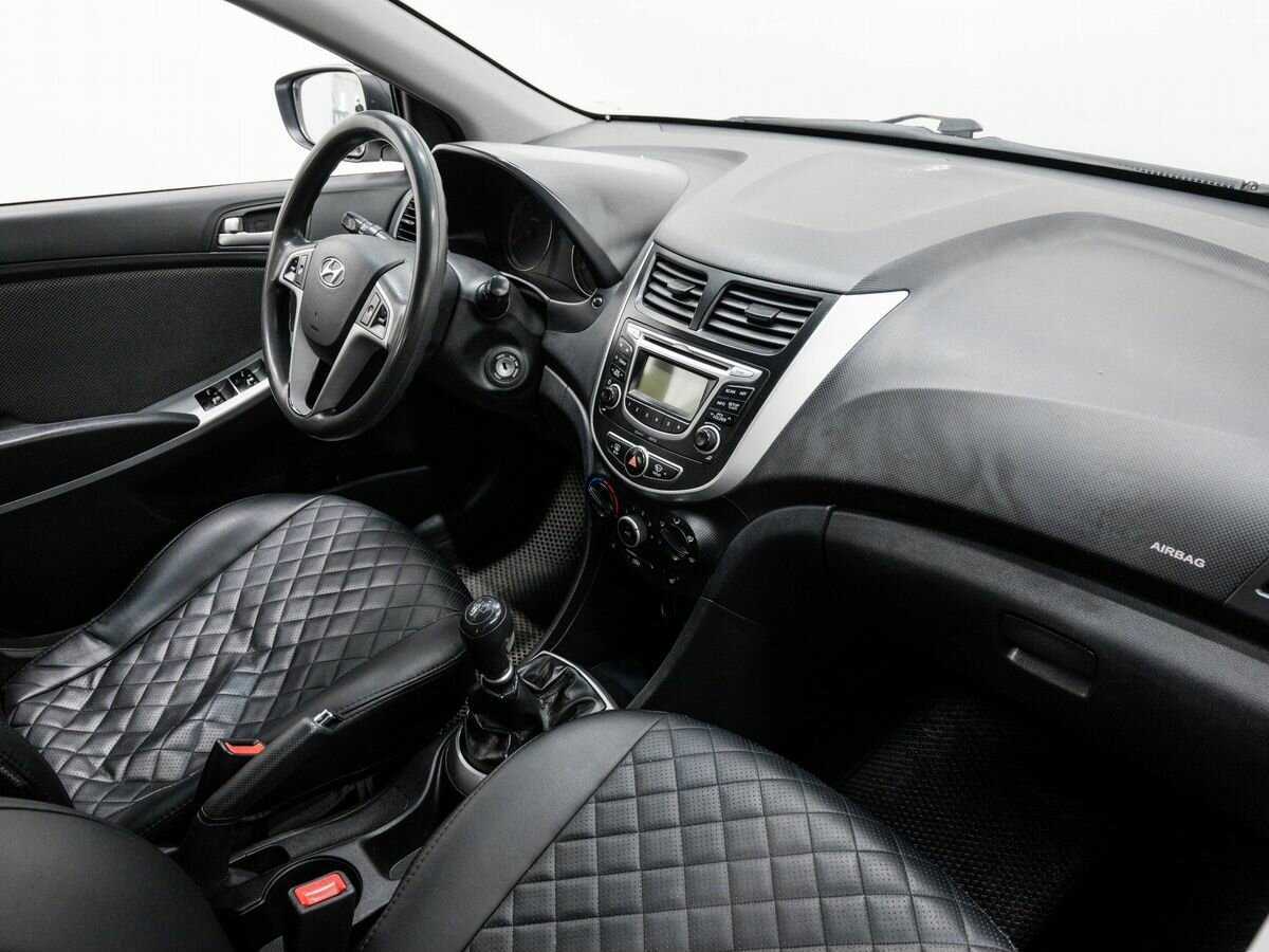Купить Hyundai Solaris с пробегом. Фото: #7
