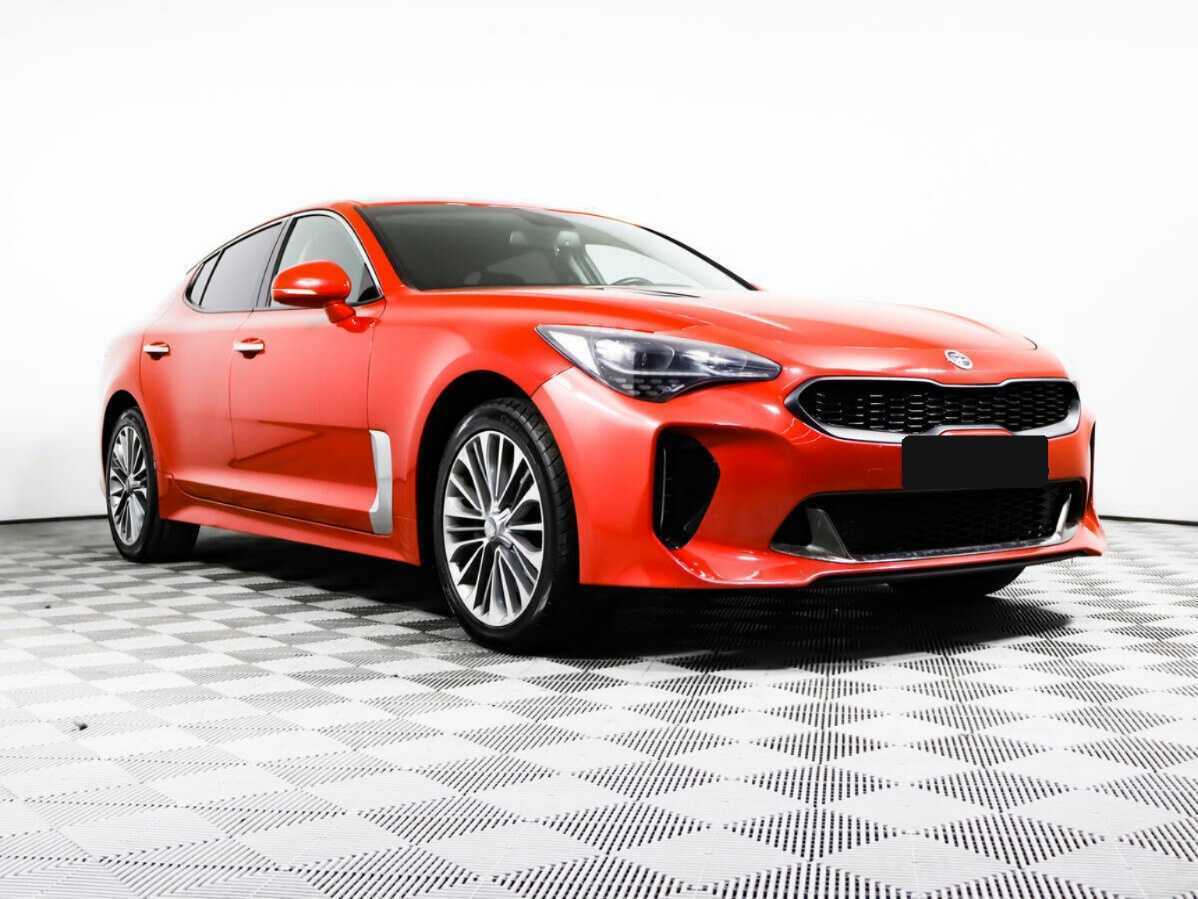Купить Kia Stinger с пробегом. Фото: #2