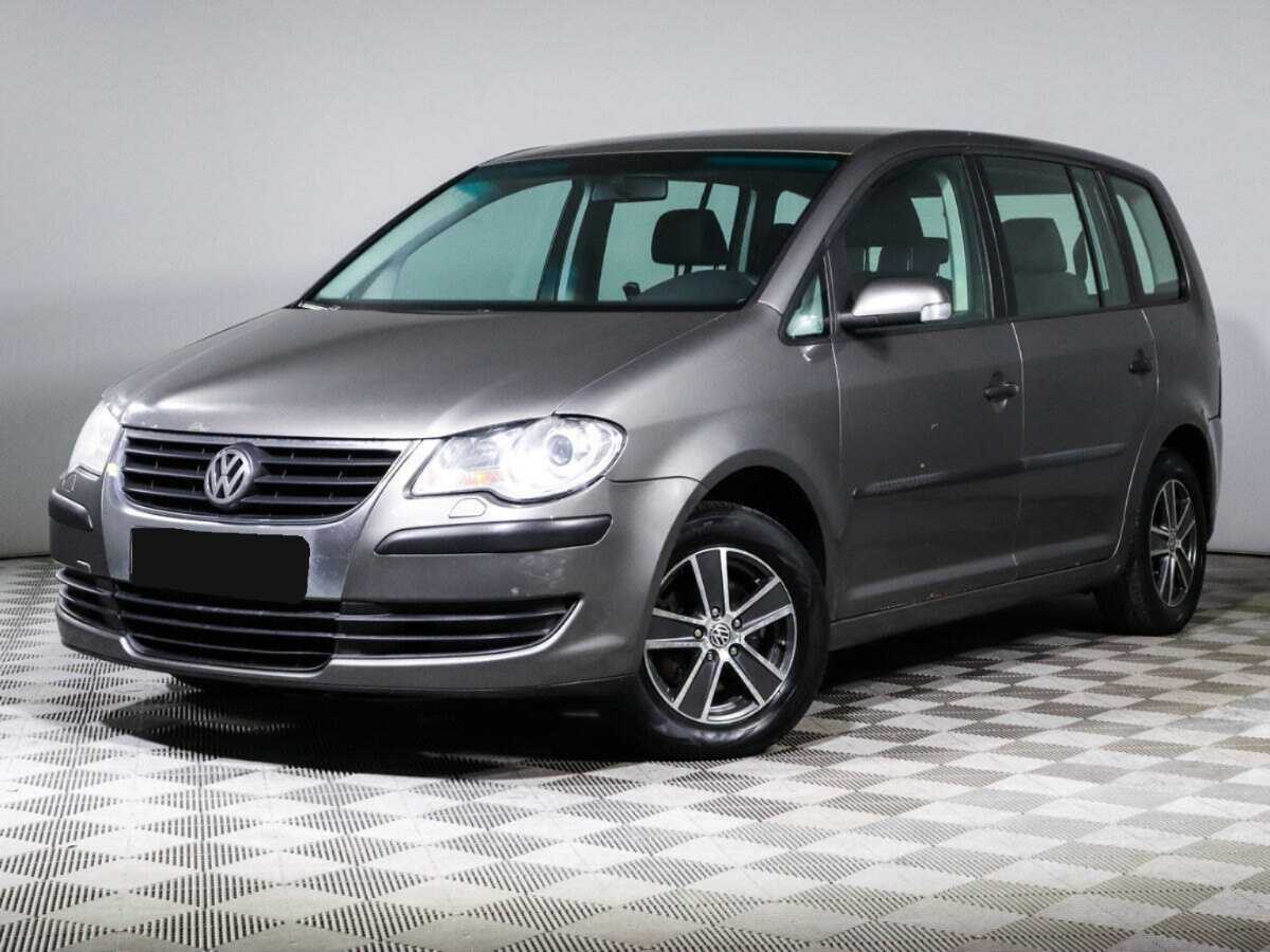 Купить Volkswagen Touran с пробегом. Фото: #0