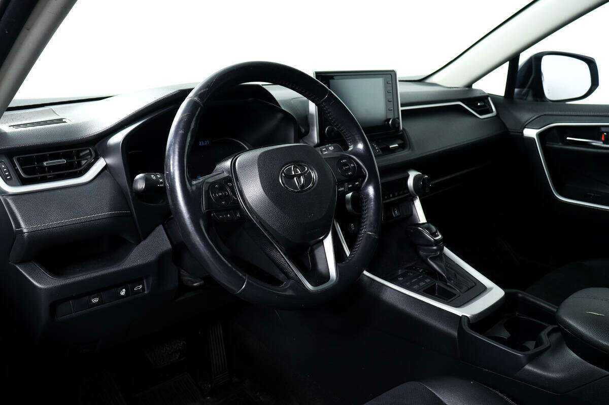 Купить Toyota RAV4 с пробегом. Фото: #12