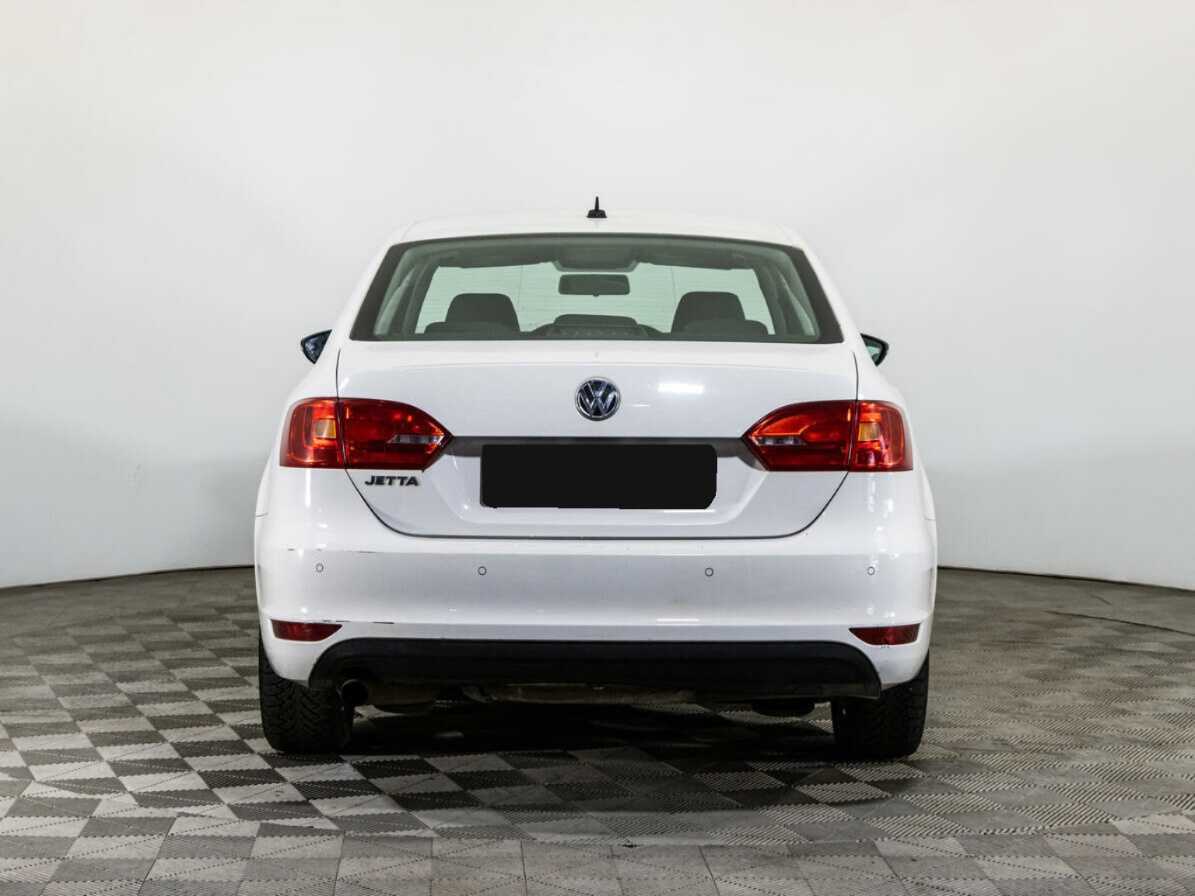 Купить Volkswagen Jetta с пробегом. Фото: #4