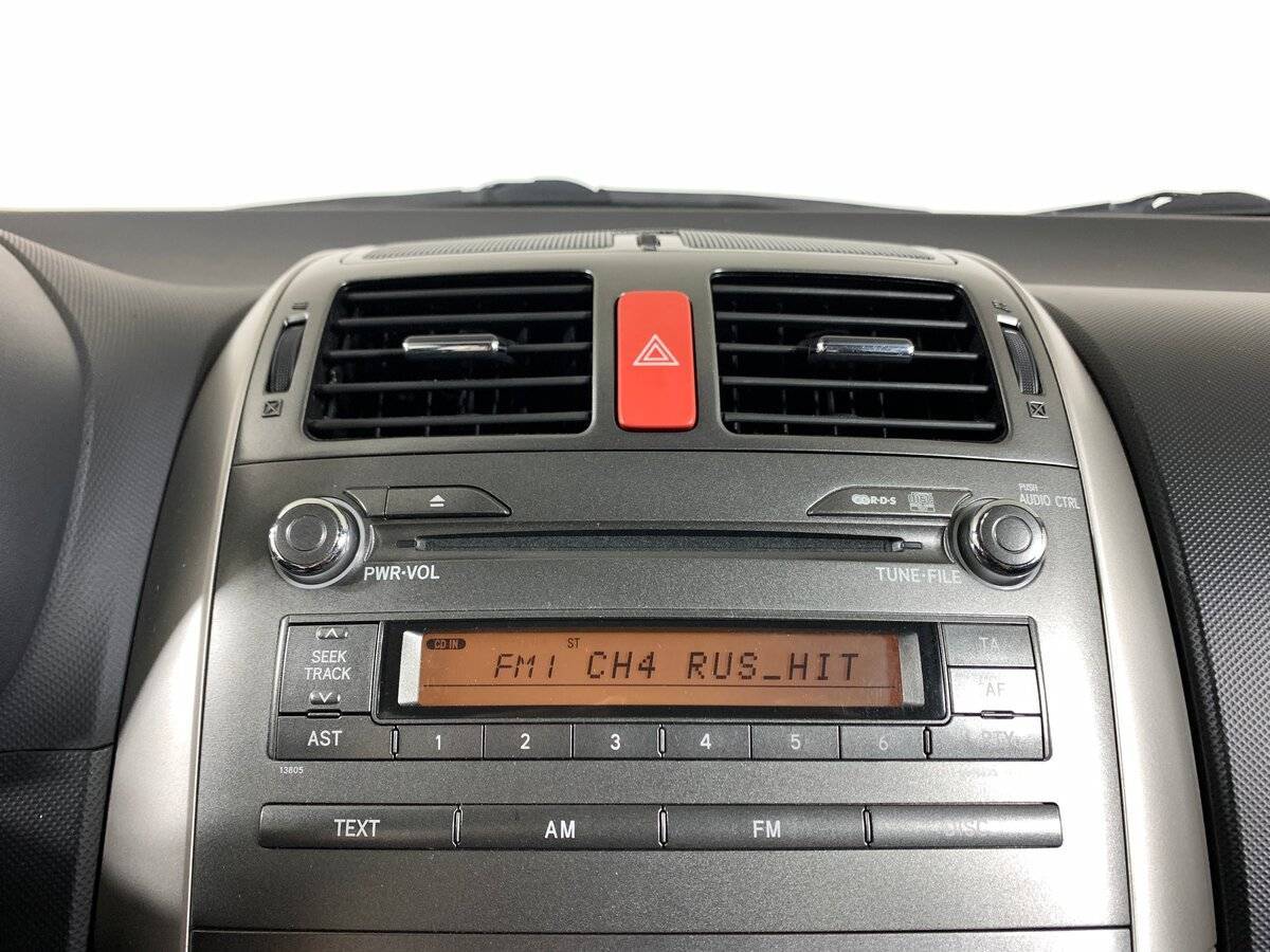 Купить Toyota Auris с пробегом. Фото: #14