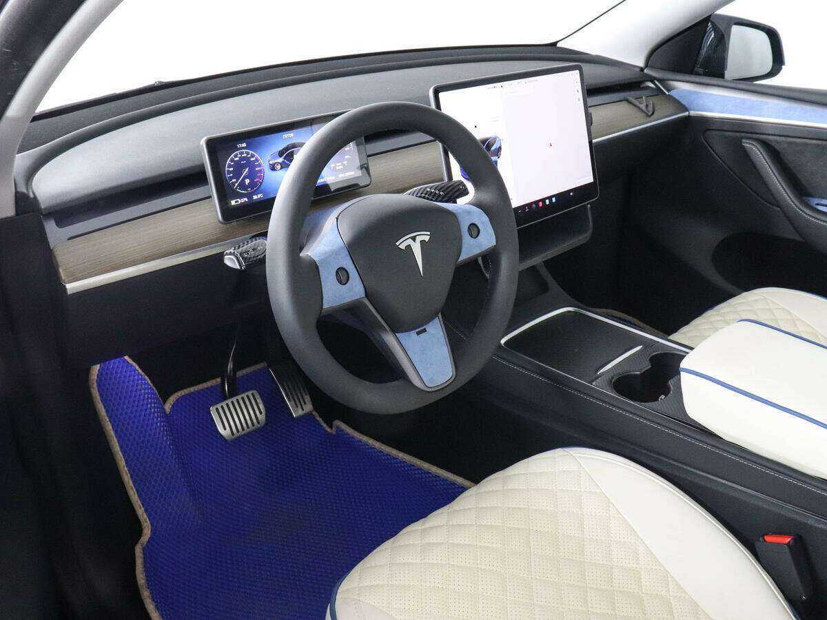 Купить Tesla Model Y с пробегом. Фото: #8