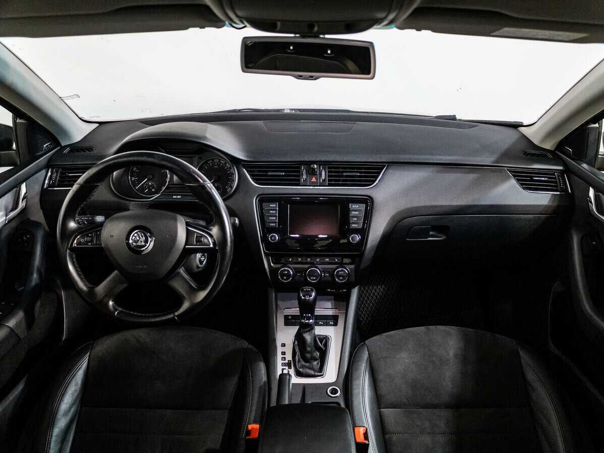 Купить Skoda Octavia с пробегом. Фото: #11