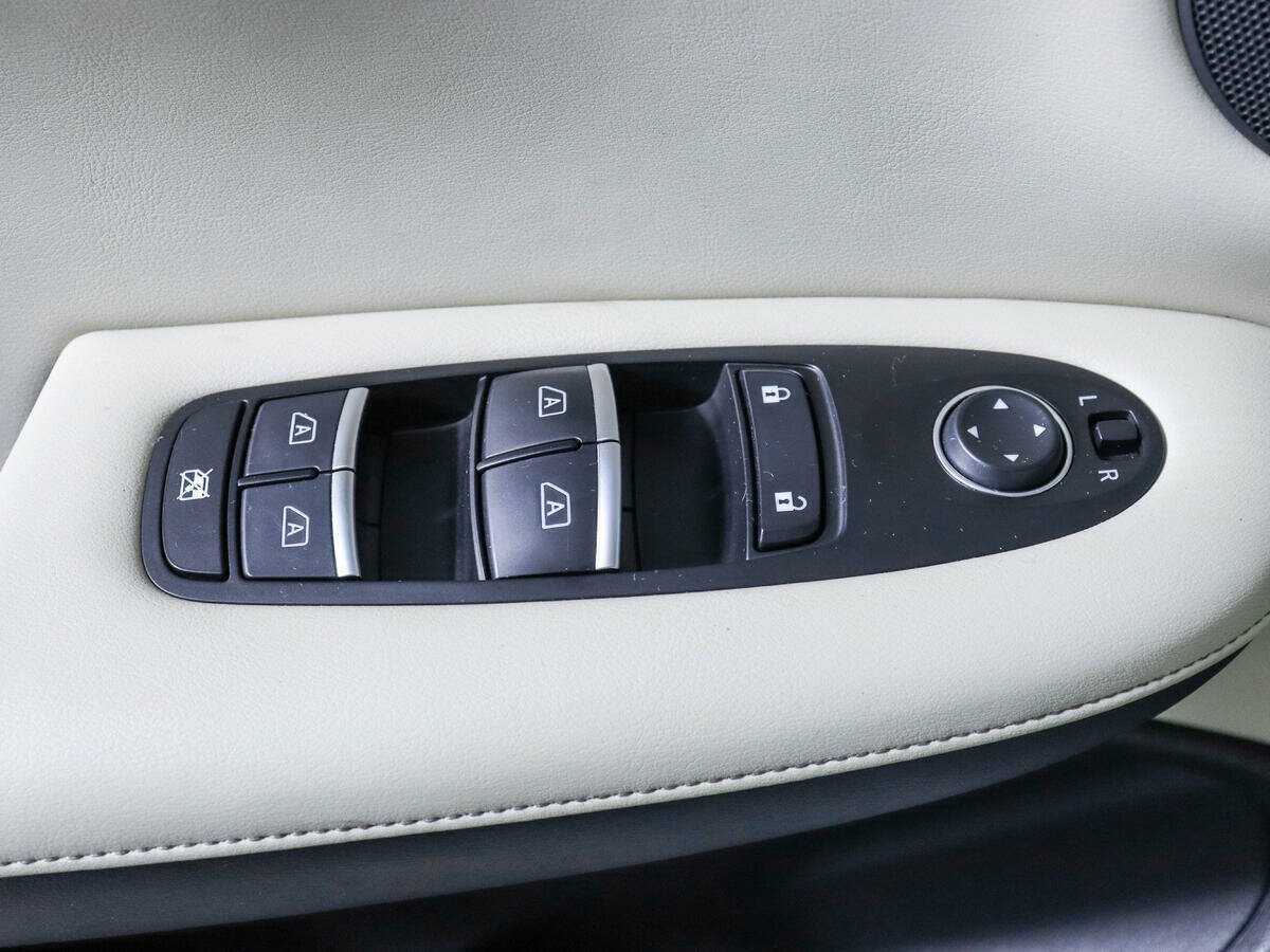 Купить Infiniti QX50 с пробегом. Фото: #13