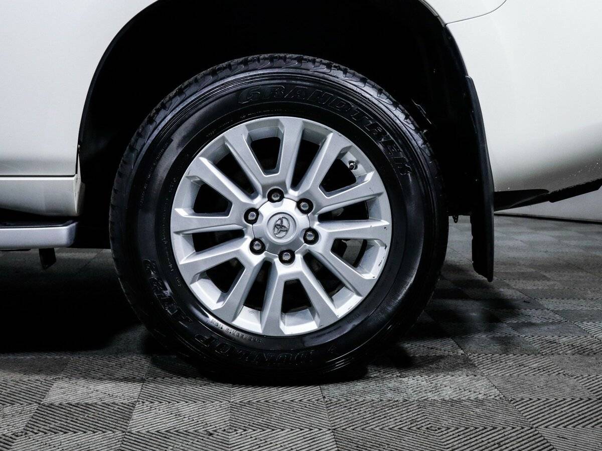 Купить Toyota Land Cruiser Prado с пробегом. Фото: #13