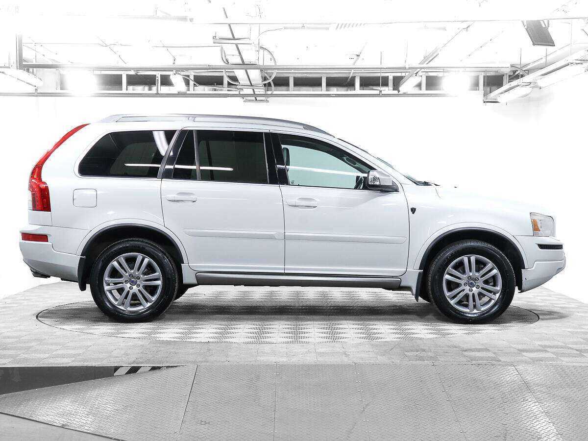 Купить Volvo XC90 с пробегом. Фото: #3