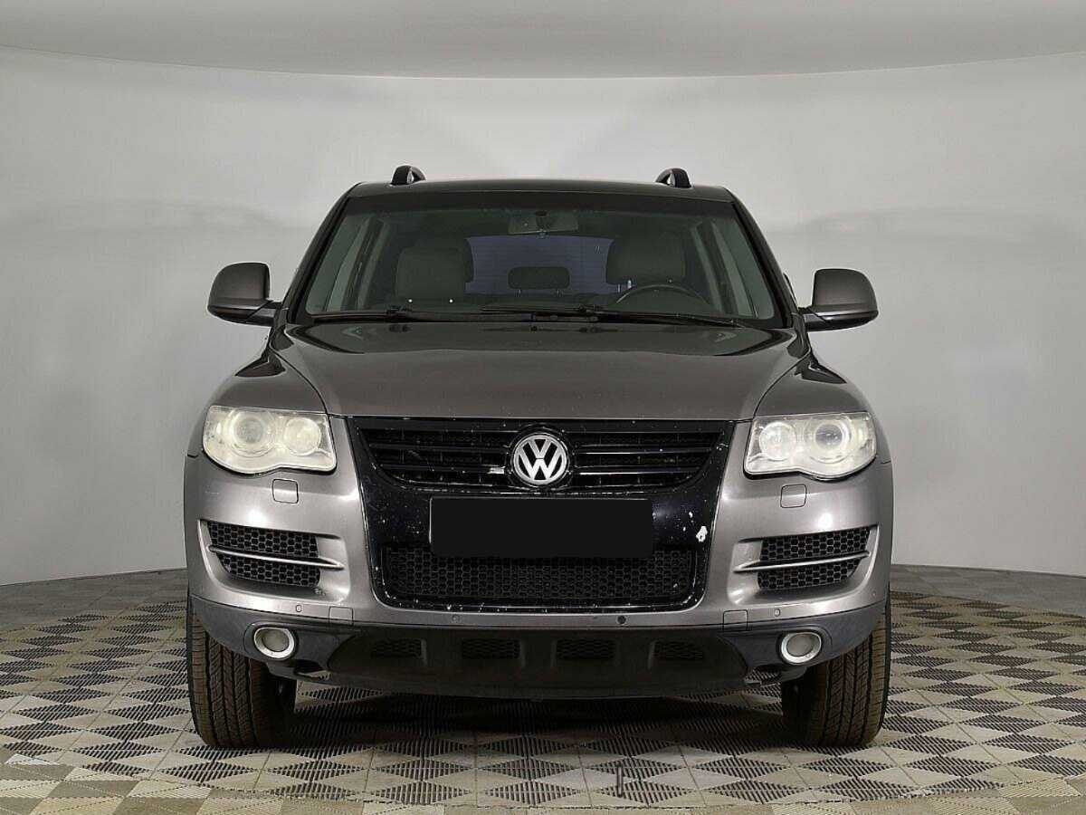 Купить Volkswagen Touareg с пробегом. Фото: #2
