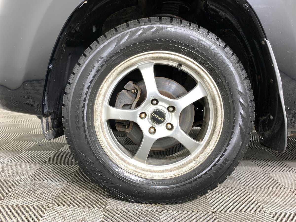 Купить Toyota RAV4 с пробегом. Фото: #8