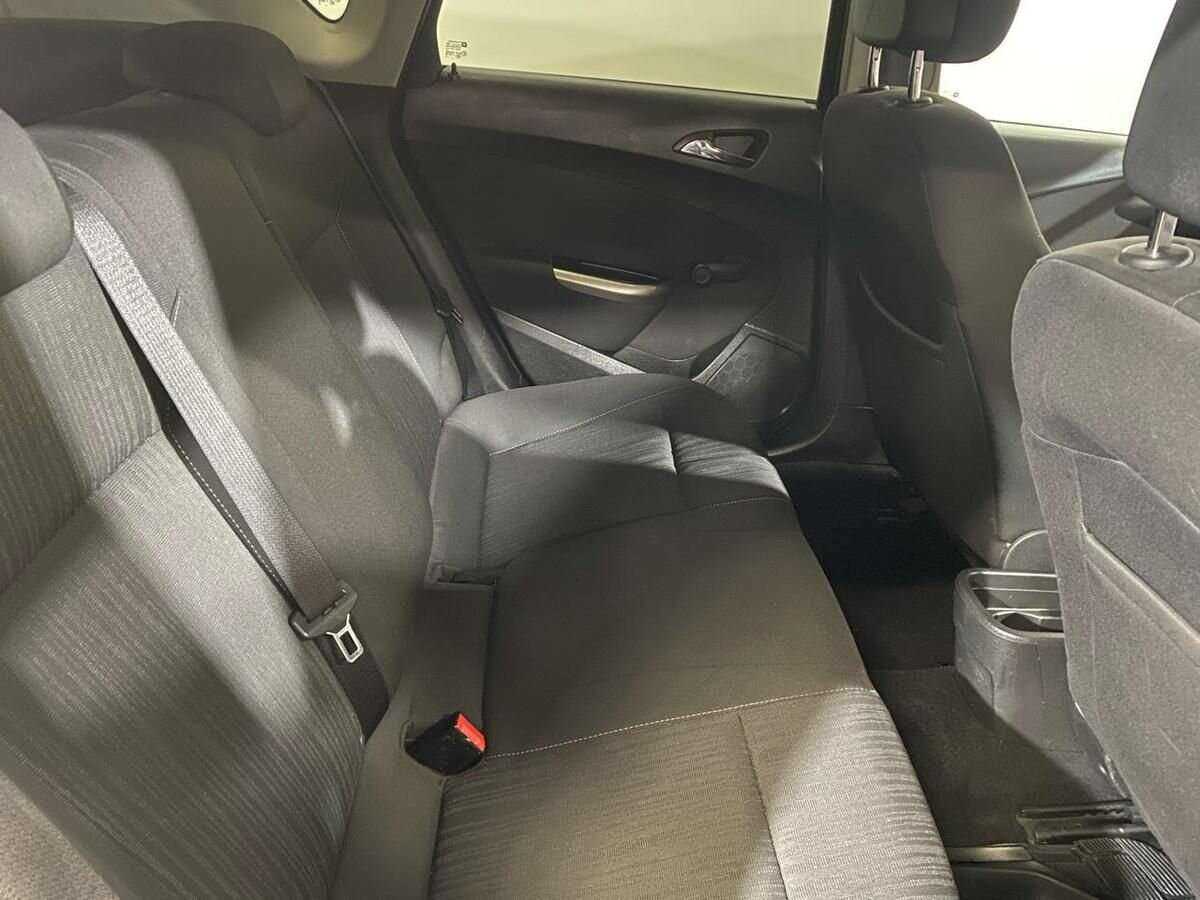Купить Opel Astra с пробегом. Фото: #10