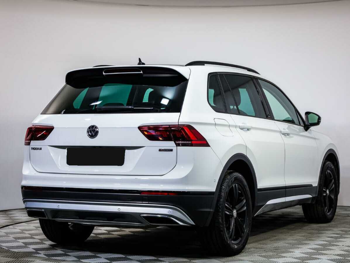 Купить Volkswagen Tiguan с пробегом. Фото: #3