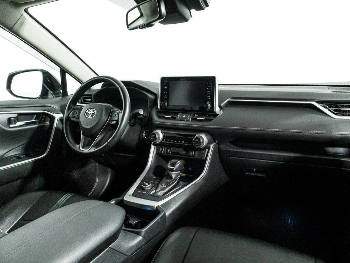 Купить Toyota RAV4 с пробегом. Фото: #8