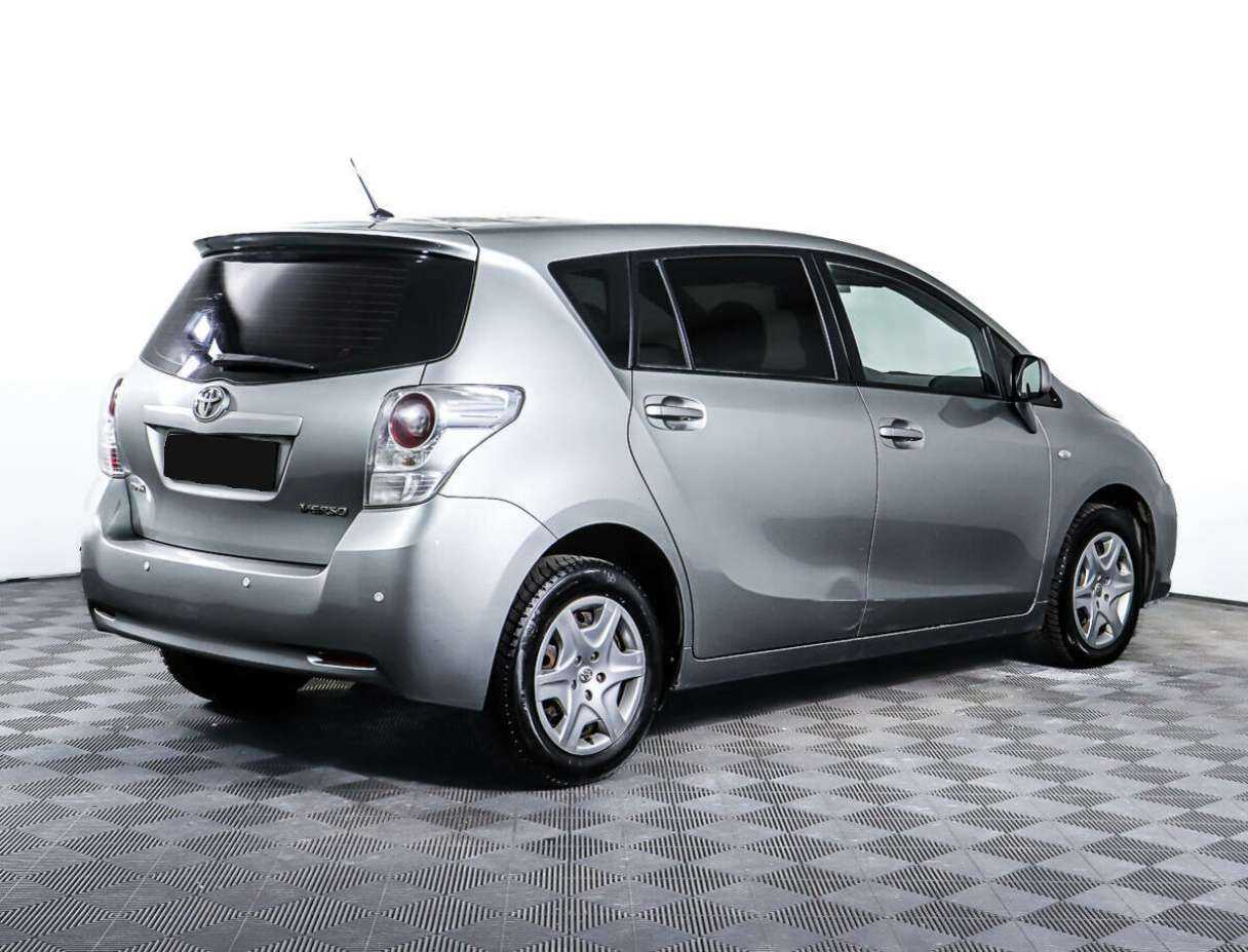 Купить Toyota Verso с пробегом. Фото: #4