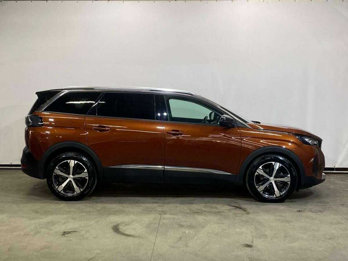 Купить Peugeot 5008 с пробегом. Фото: #3