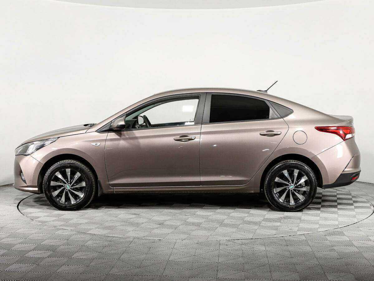 Купить Hyundai Solaris с пробегом. Фото: #7