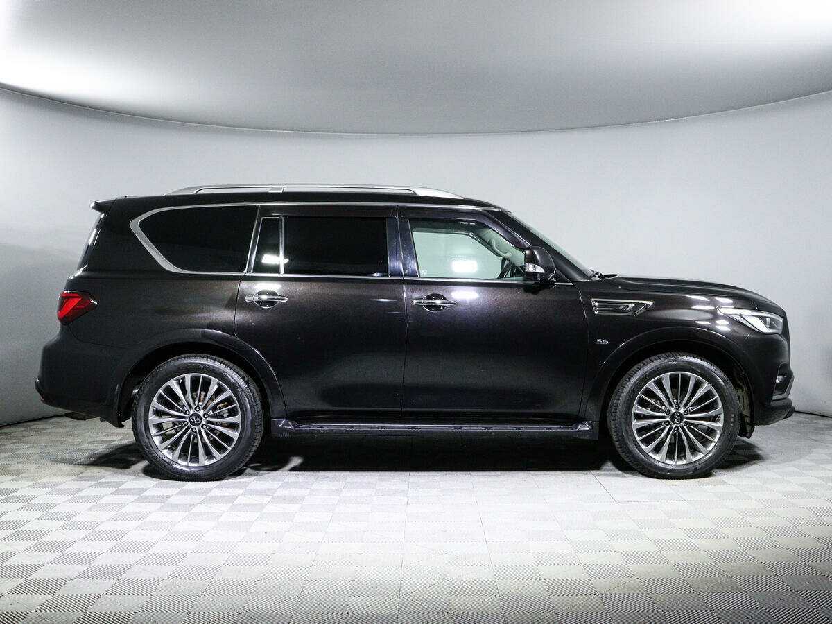 Купить Infiniti QX80 с пробегом. Фото: #3