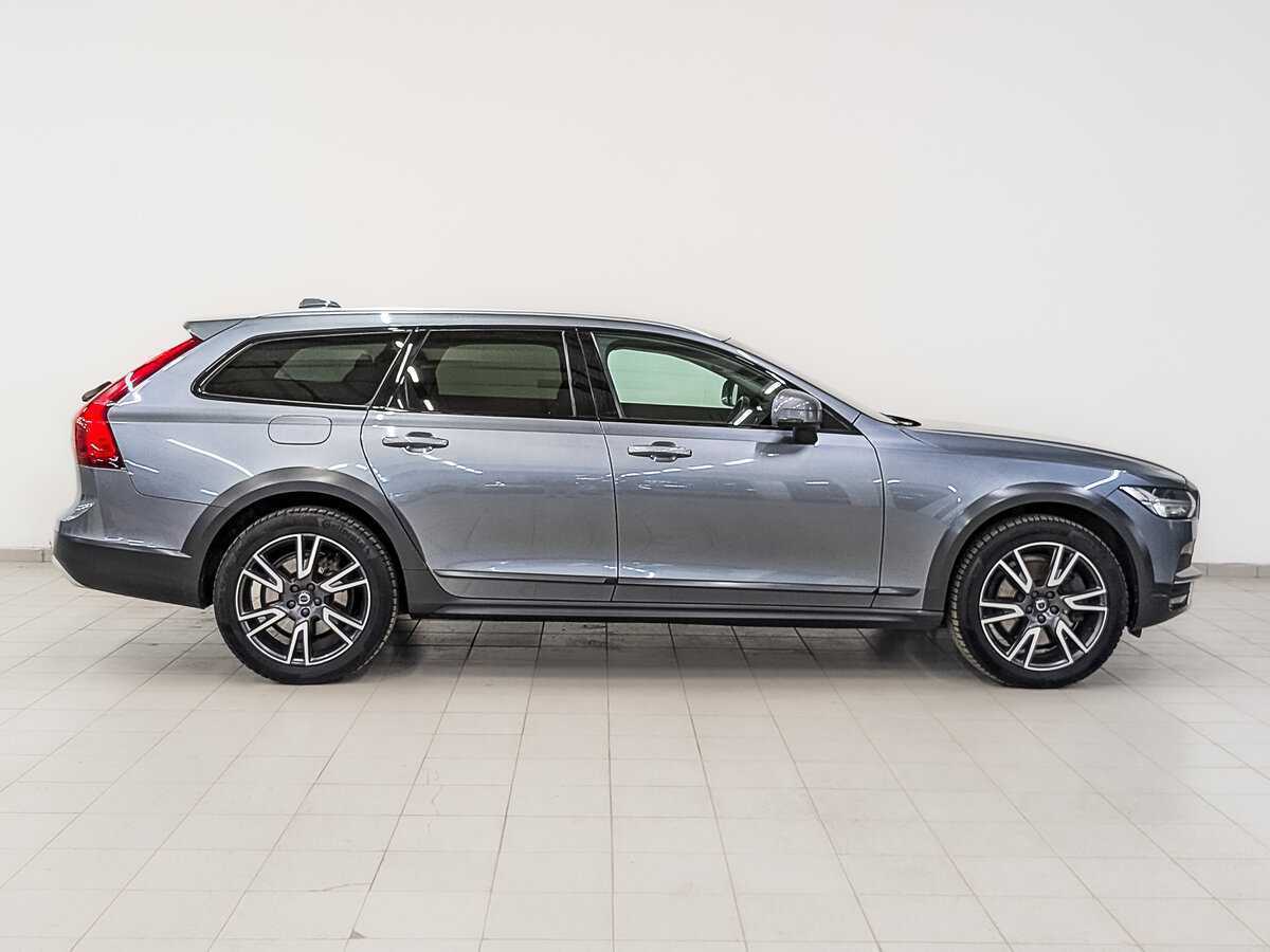 Купить Volvo V90 Cross Country с пробегом. Фото: #3