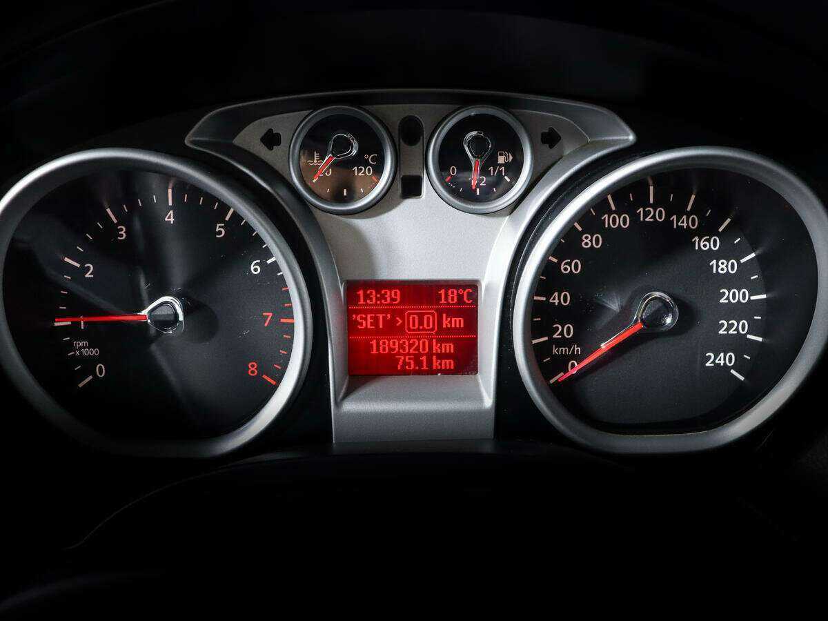 Купить Ford Focus с пробегом. Фото: #8