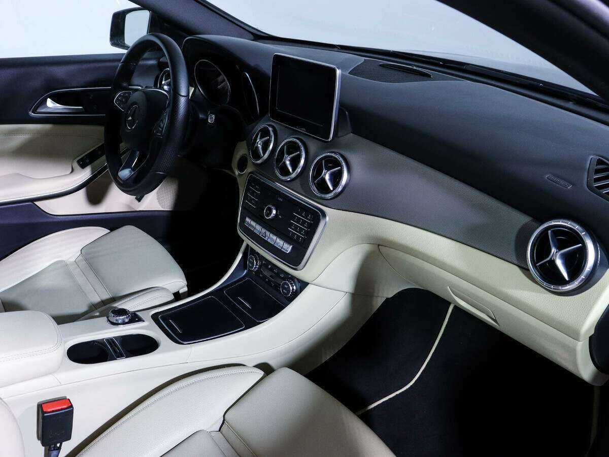 Купить Mercedes-Benz CLA с пробегом. Фото: #10