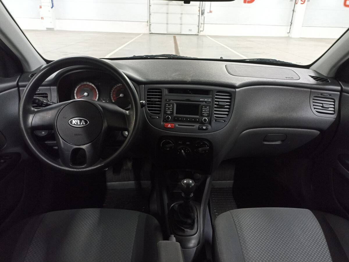 Купить Kia Rio с пробегом. Фото: #13