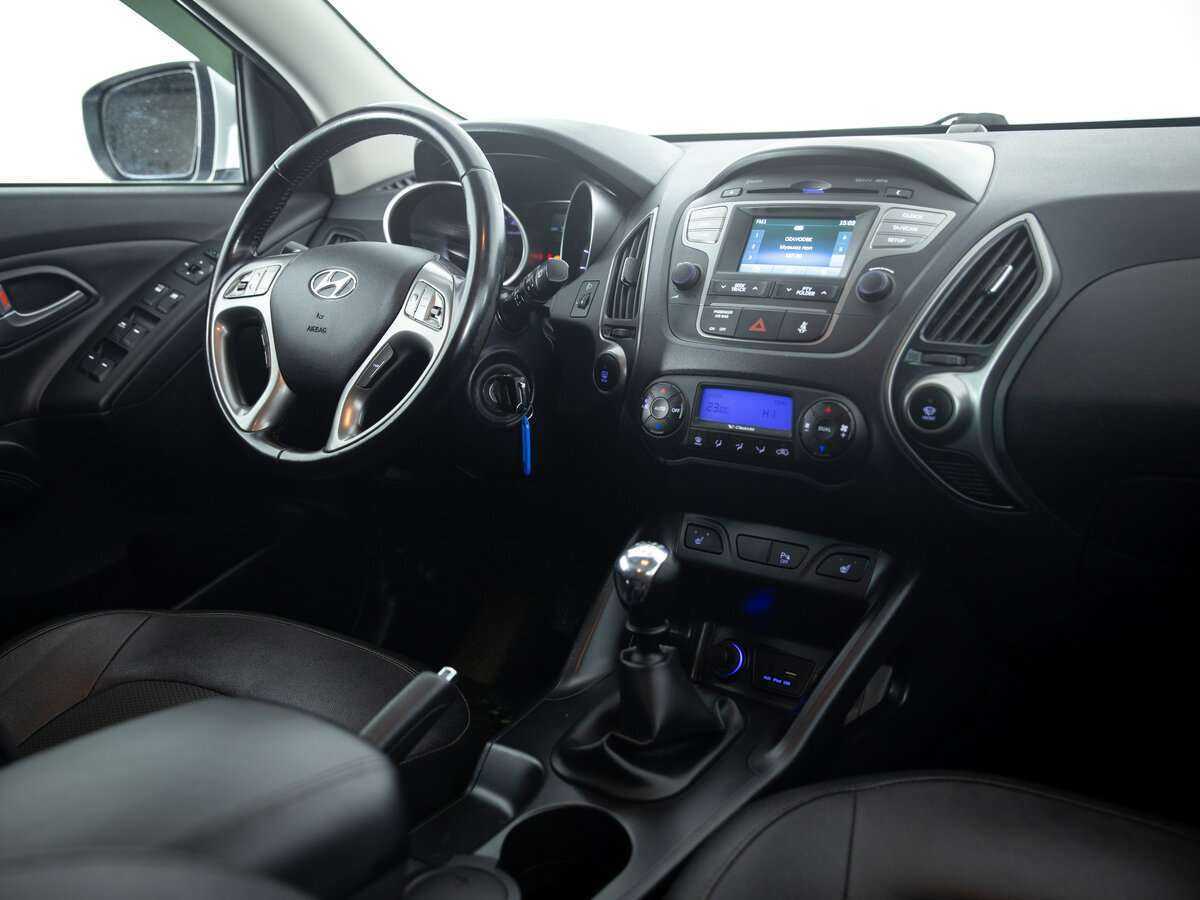 Купить Hyundai ix35 с пробегом. Фото: #8
