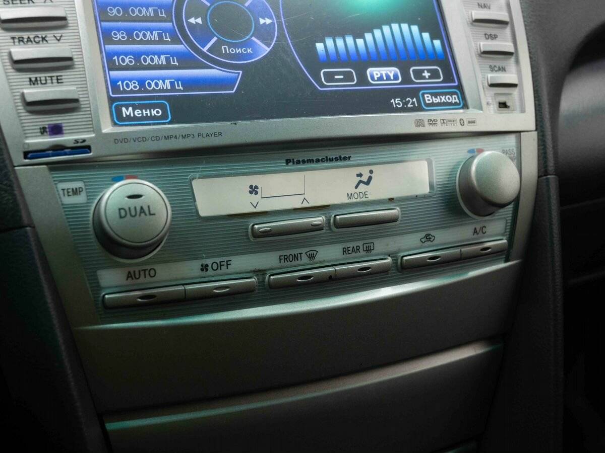 Купить Toyota Camry с пробегом. Фото: #17