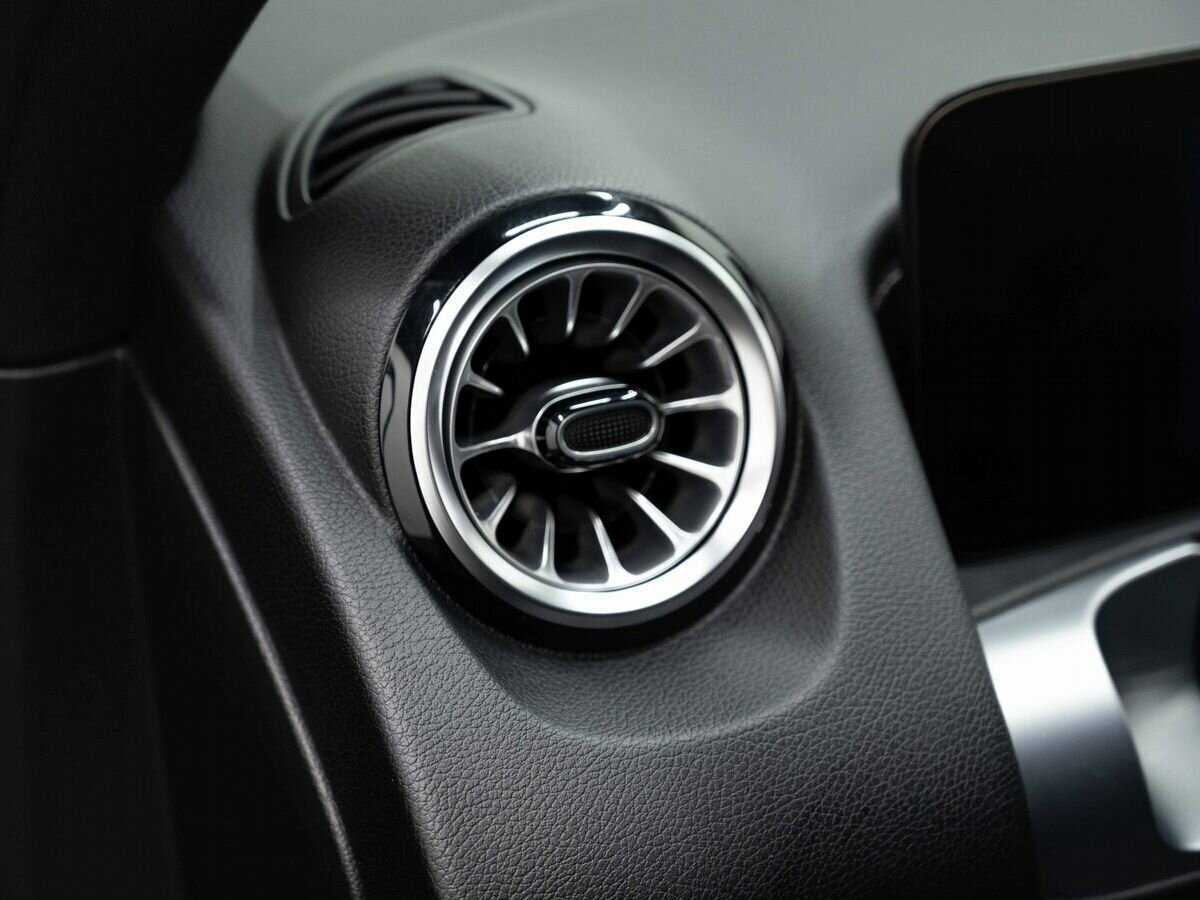 Купить Mercedes-Benz GLB с пробегом. Фото: #18