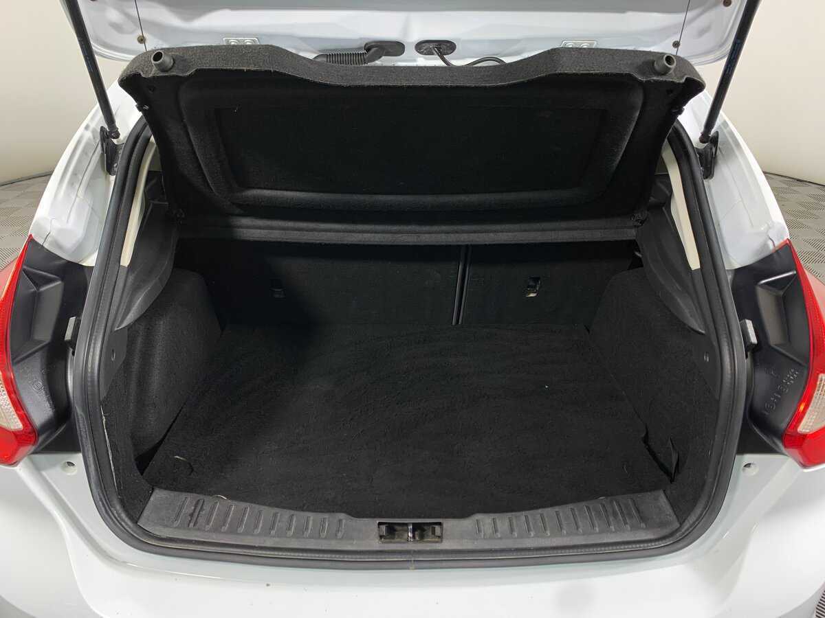 Купить Ford Focus с пробегом. Фото: #19