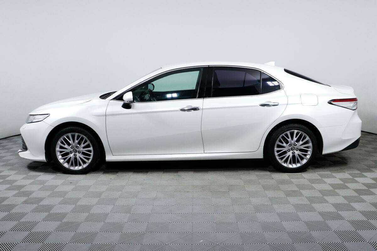 Купить Toyota Camry с пробегом. Фото: #7