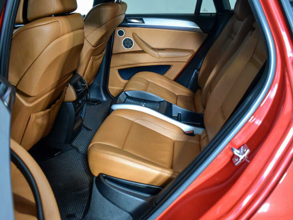 Купить BMW X6 M с пробегом. Фото: #10