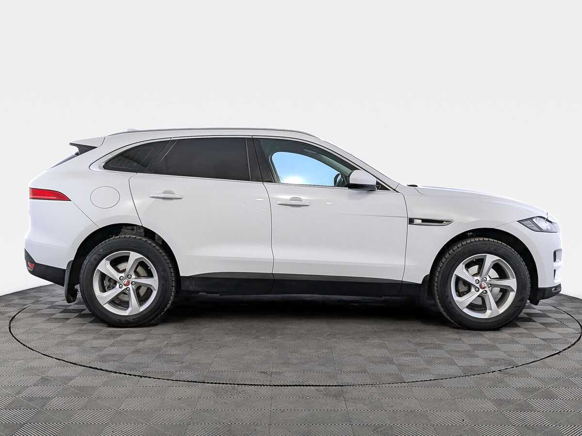 Купить Jaguar F-Pace с пробегом. Фото: #3