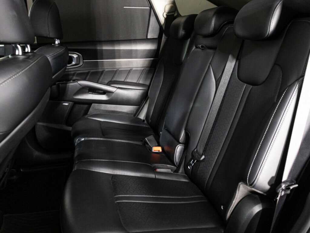 Купить Kia Sorento с пробегом. Фото: #9