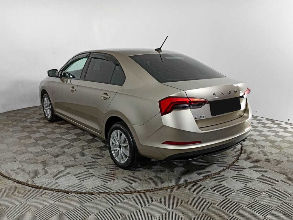 Купить Skoda Rapid с пробегом. Фото: #6
