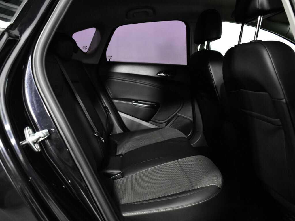 Купить Opel Astra с пробегом. Фото: #9