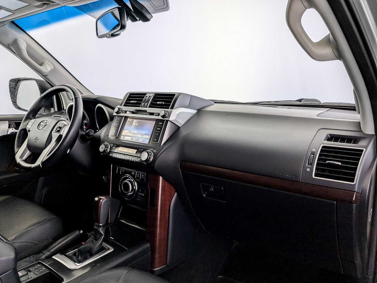 Купить Toyota Land Cruiser Prado с пробегом. Фото: #8