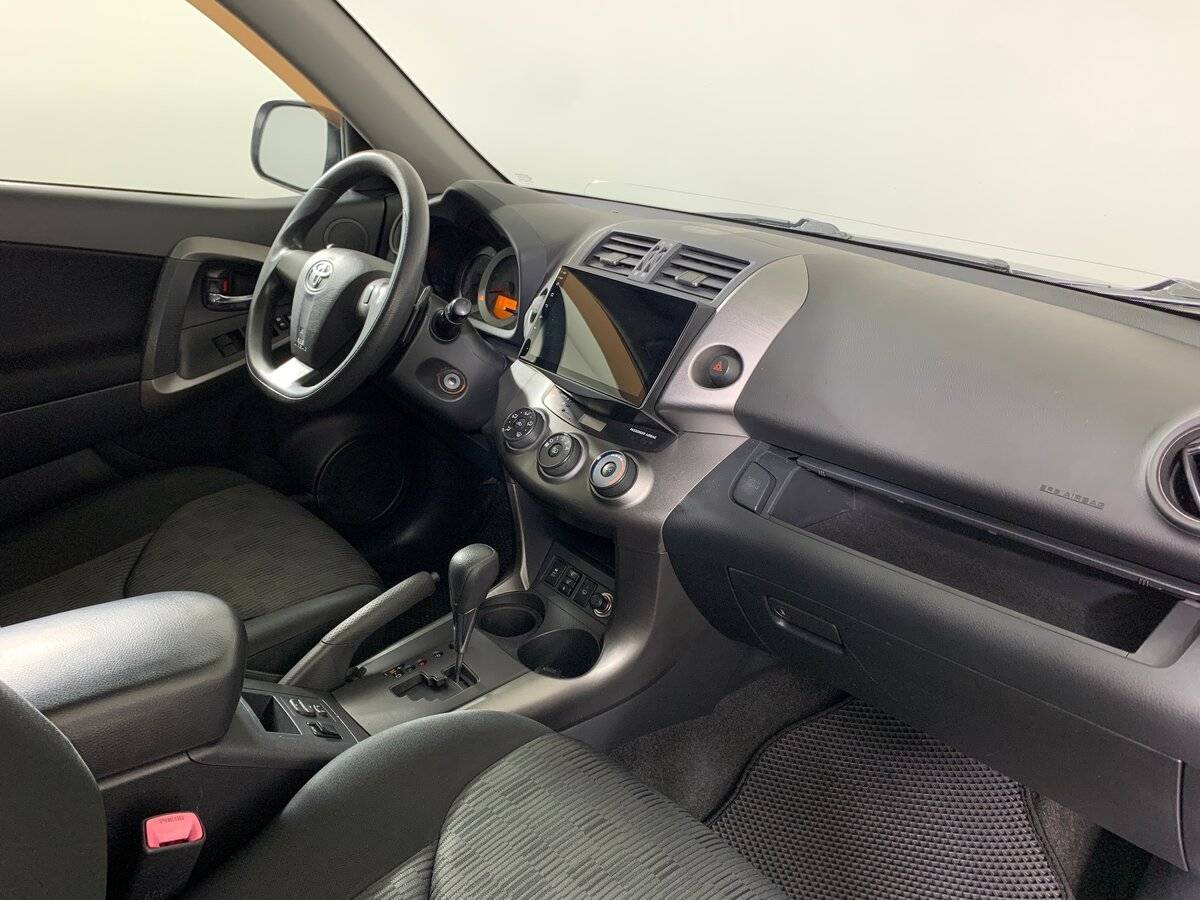 Купить Toyota RAV4 с пробегом. Фото: #12