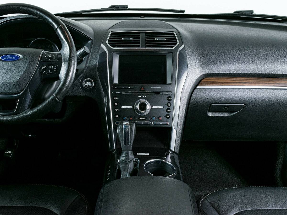 Купить Ford Explorer с пробегом. Фото: #12