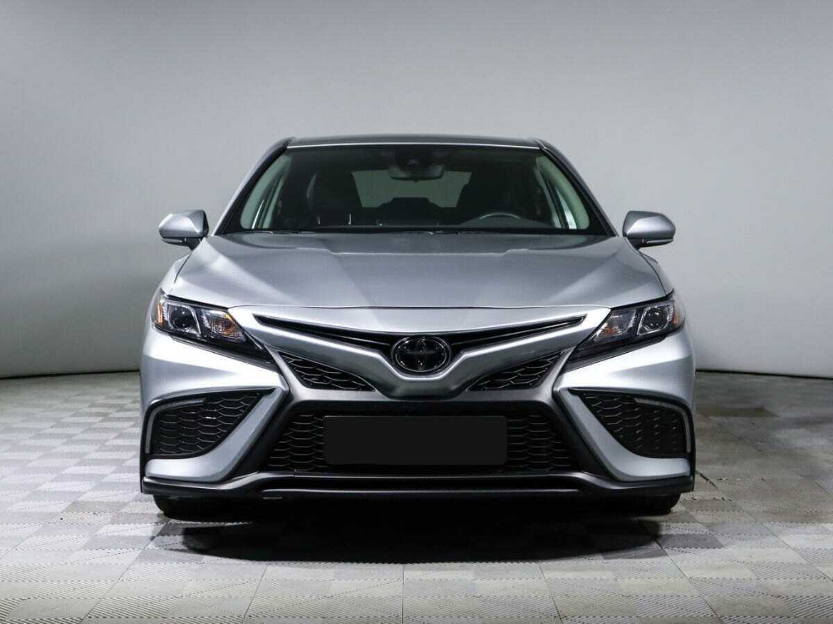 Купить Toyota Camry с пробегом. Фото: #1