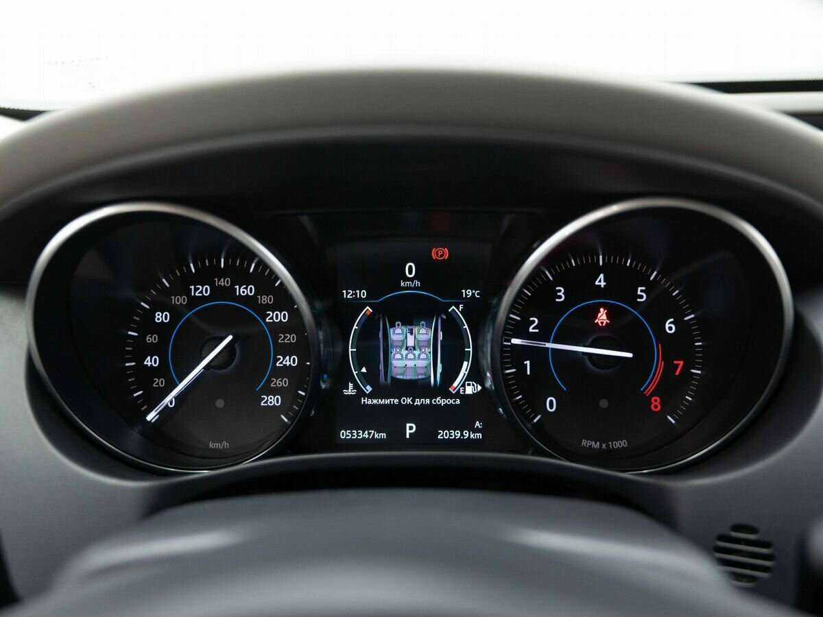 Купить Jaguar XE с пробегом. Фото: #16