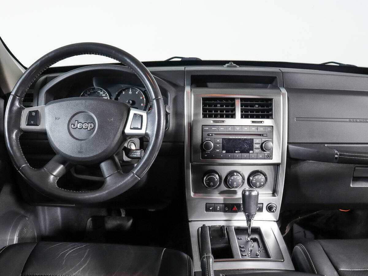 Купить Jeep Cherokee с пробегом. Фото: #10