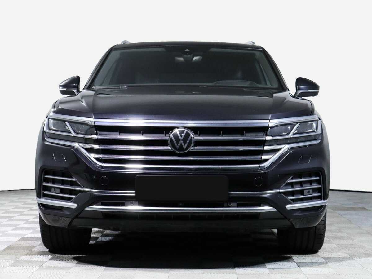 Купить Volkswagen Touareg с пробегом. Фото: #1