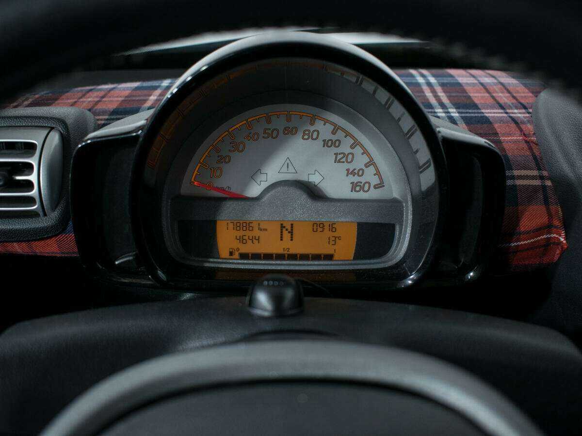 Купить Smart Fortwo с пробегом. Фото: #10