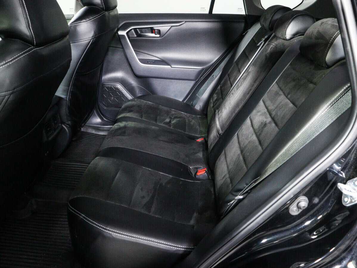 Купить Toyota RAV4 с пробегом. Фото: #9